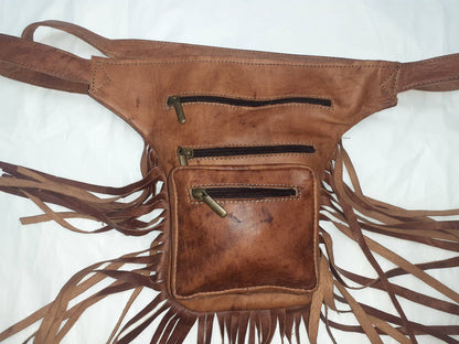 Riñonera de flecos plana