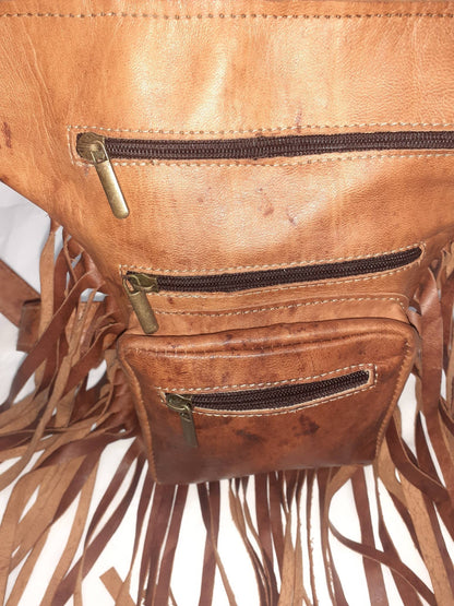 Riñonera de flecos plana