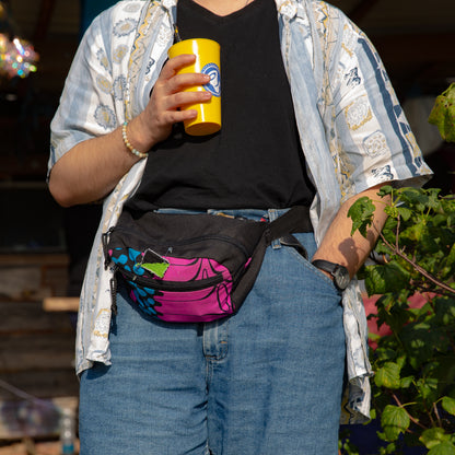 Spacious waist bag SUNRISE