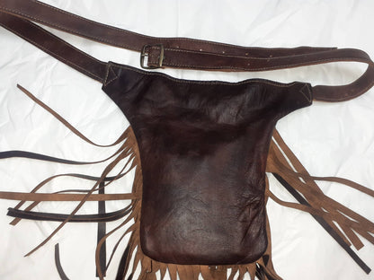 Riñonera de flecos plana