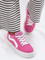 Chaussures de sport modèle 213190. Adoptez le style